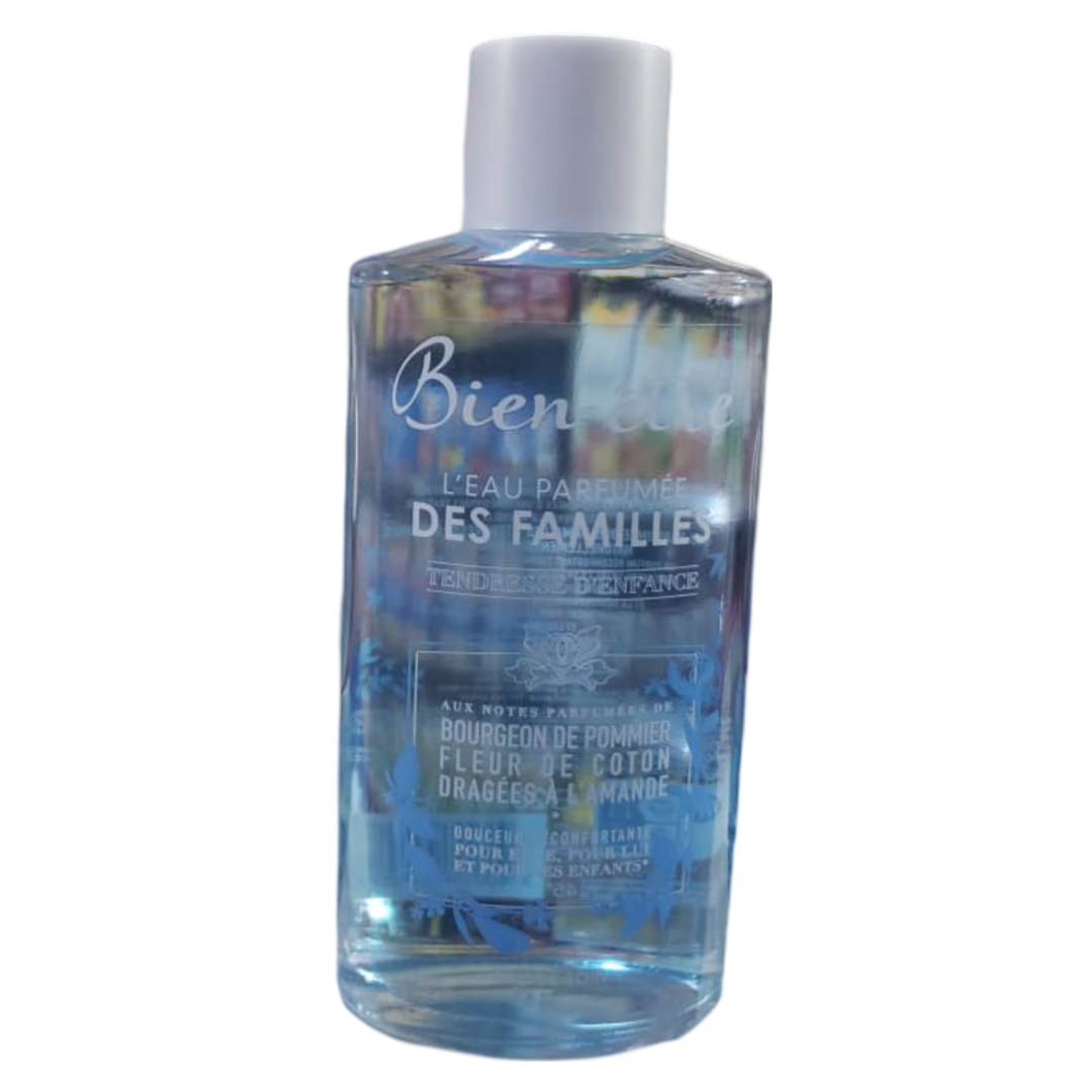 EAU APRFUMÉE DES FAMILLES