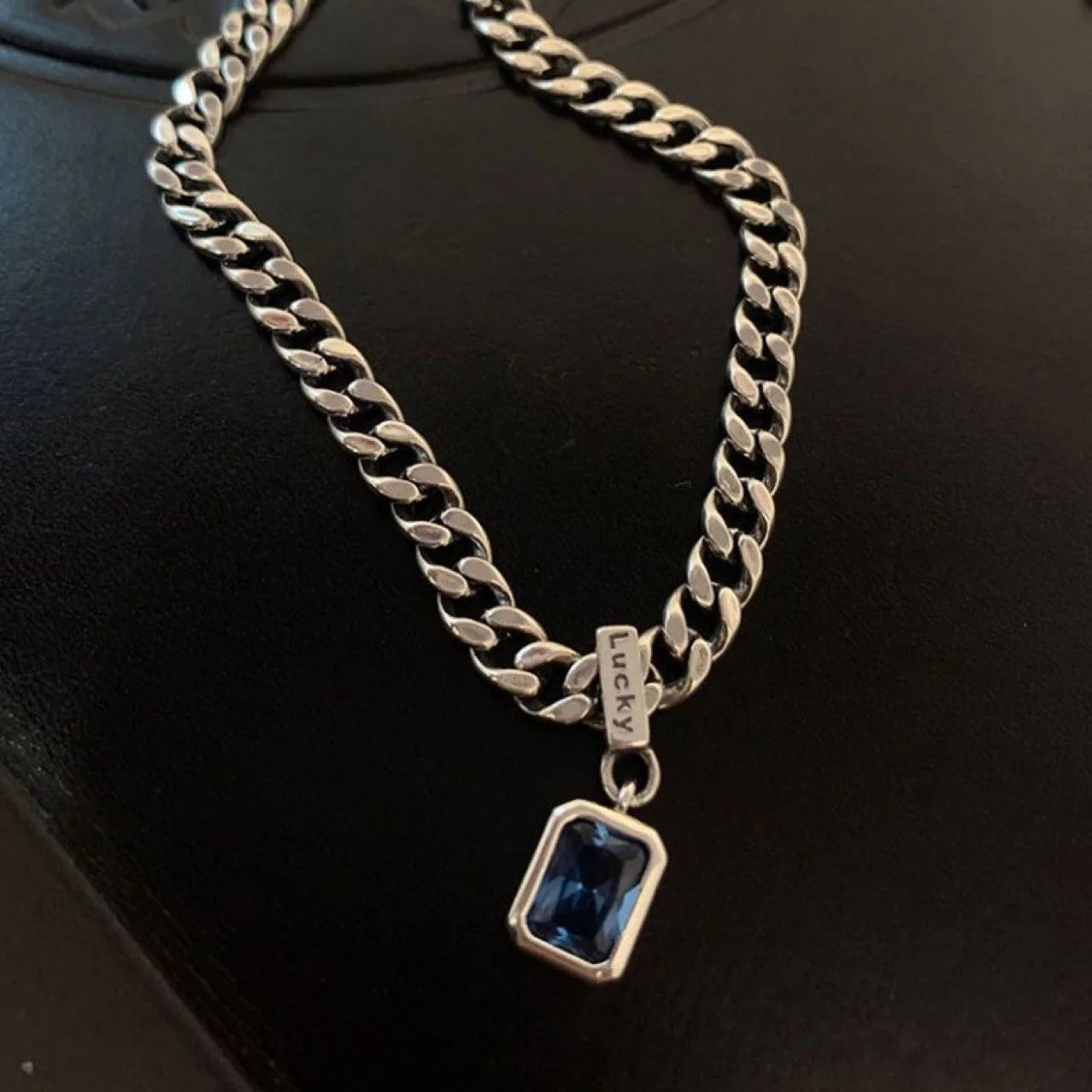 Fashion Simple Stainless Steel Persian Gulf Sea Blue Zircon Cube Pendant Necklace for Men Women Personality Charm Jewelry Gifts