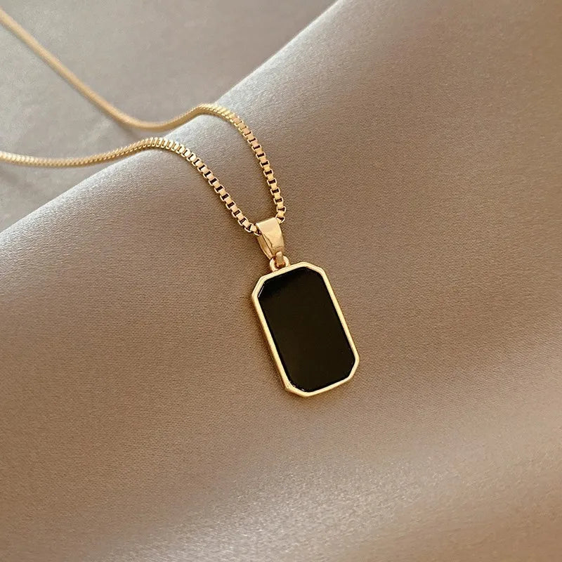 2023 New LOVE Vintage Olive Beads Chian Necklace For Women Girl Clavicle Choker Sexy Fashion Jewelry Gift Party collier